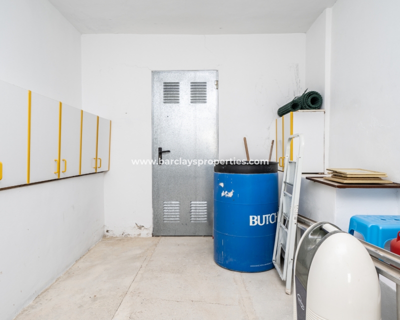 Wederverkoop - Vrijstaande Villa - Urb. La Marina