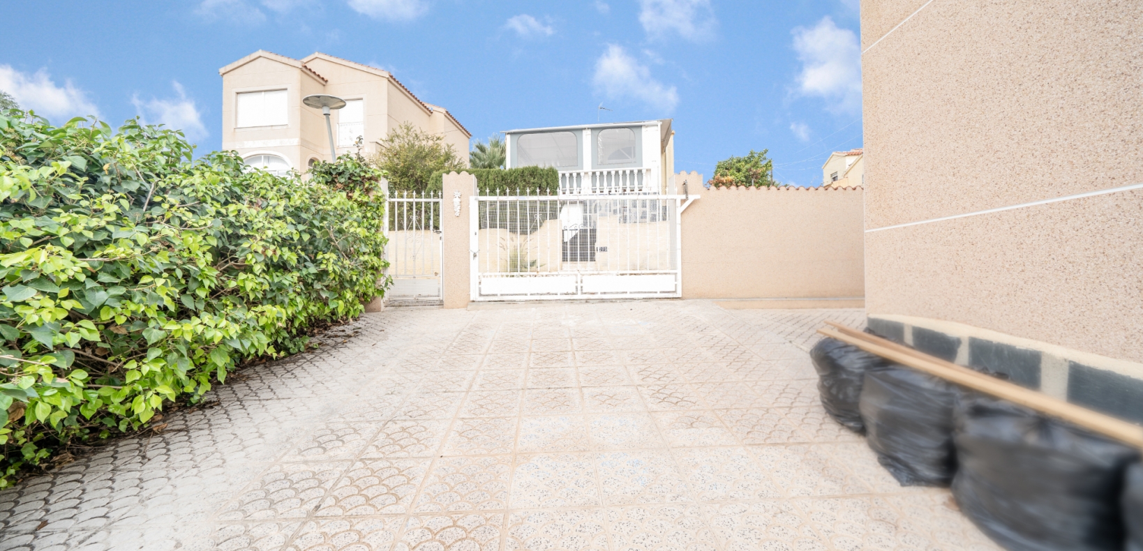 Wederverkoop - Vrijstaande Villa - Urb. La Marina