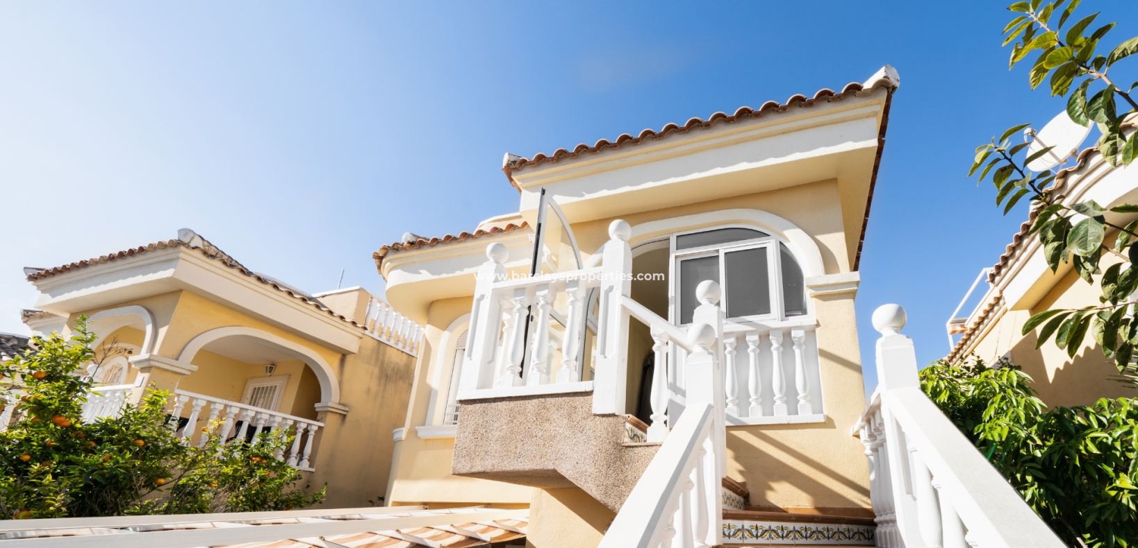 Wederverkoop - Vrijstaande Villa - Urb. La Marina