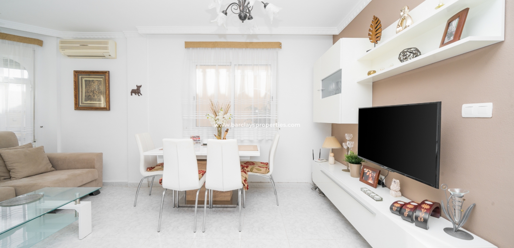 Wederverkoop - Vrijstaande Villa - Urb. La Marina