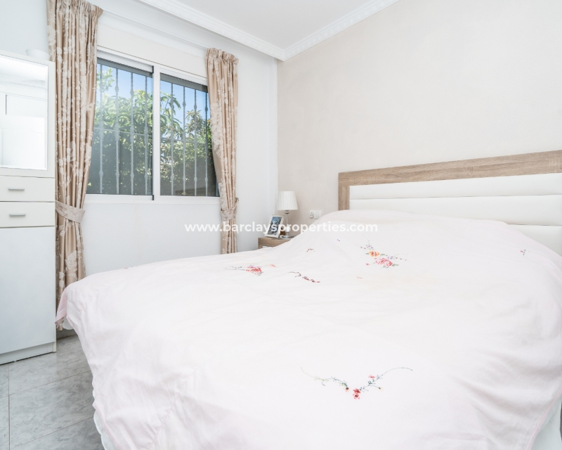 Wederverkoop - Vrijstaande Villa - Urb. La Marina