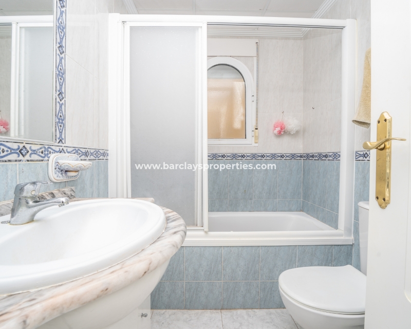 Wederverkoop - Vrijstaande Villa - Urb. La Marina