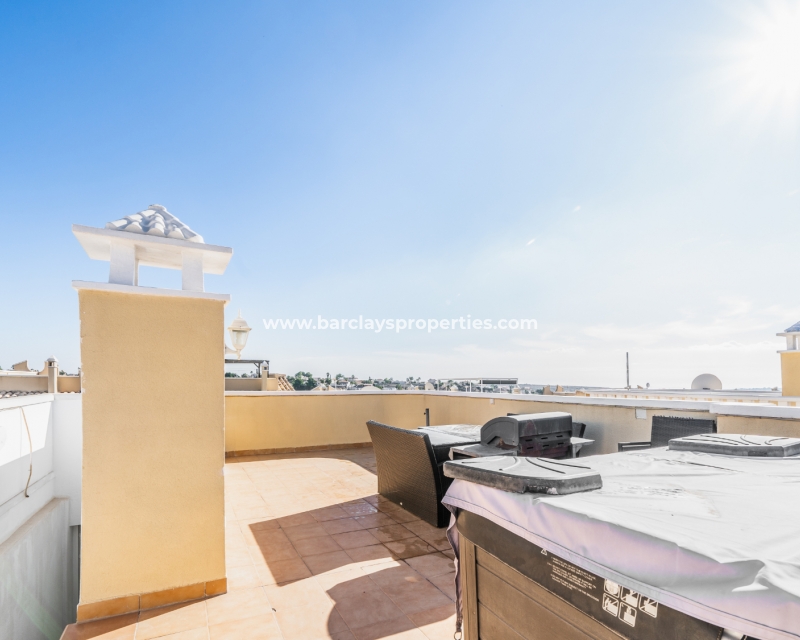 Wederverkoop - Vrijstaande Villa - Urb. La Marina