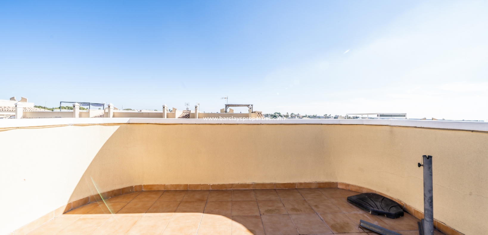 Wederverkoop - Vrijstaande Villa - Urb. La Marina