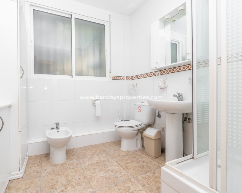 Wederverkoop - Vrijstaande Villa - Urb. La Marina