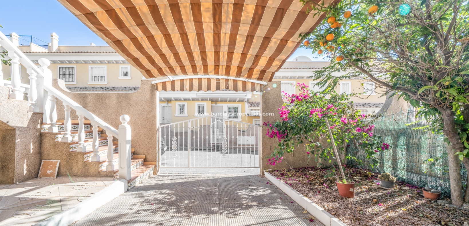 Wederverkoop - Vrijstaande Villa - Urb. La Marina