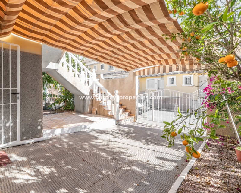 Wederverkoop - Vrijstaande Villa - Urb. La Marina