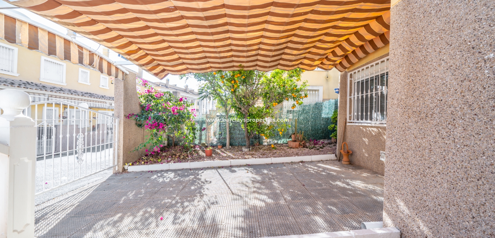 Wederverkoop - Vrijstaande Villa - Urb. La Marina