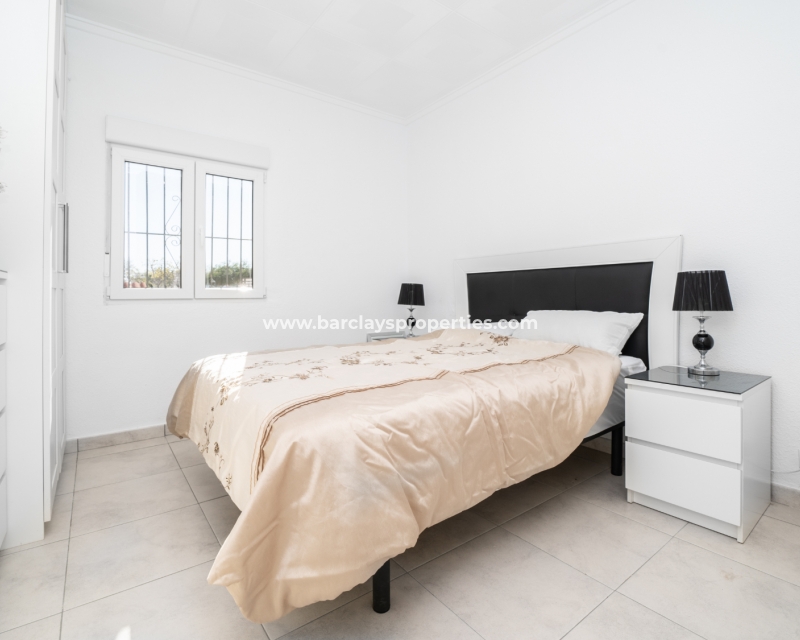 Wederverkoop - Vrijstaande Villa - Urb. La Marina