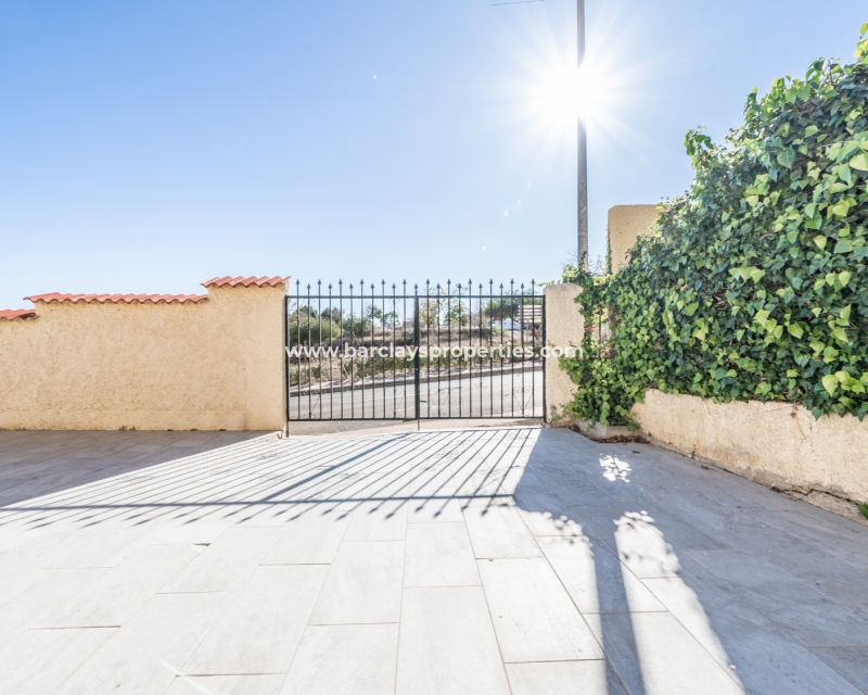 Wederverkoop - Vrijstaande Villa - Urb. La Marina