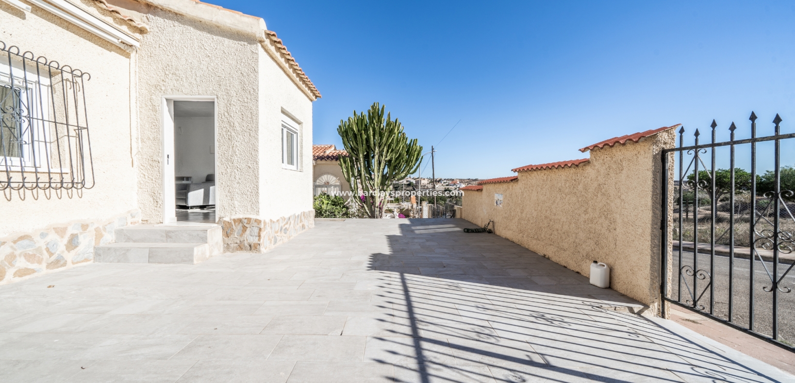 Wederverkoop - Vrijstaande Villa - Urb. La Marina