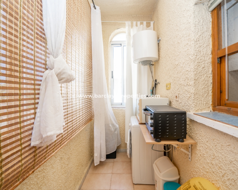 Wederverkoop - Vrijstaande Villa - Urb. La Marina