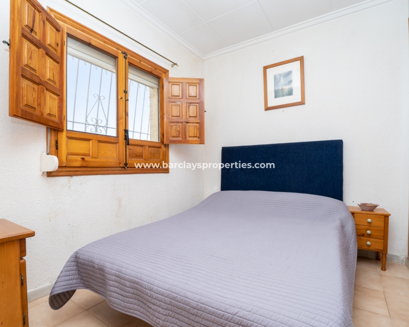 Wederverkoop - Vrijstaande Villa - Urb. La Marina