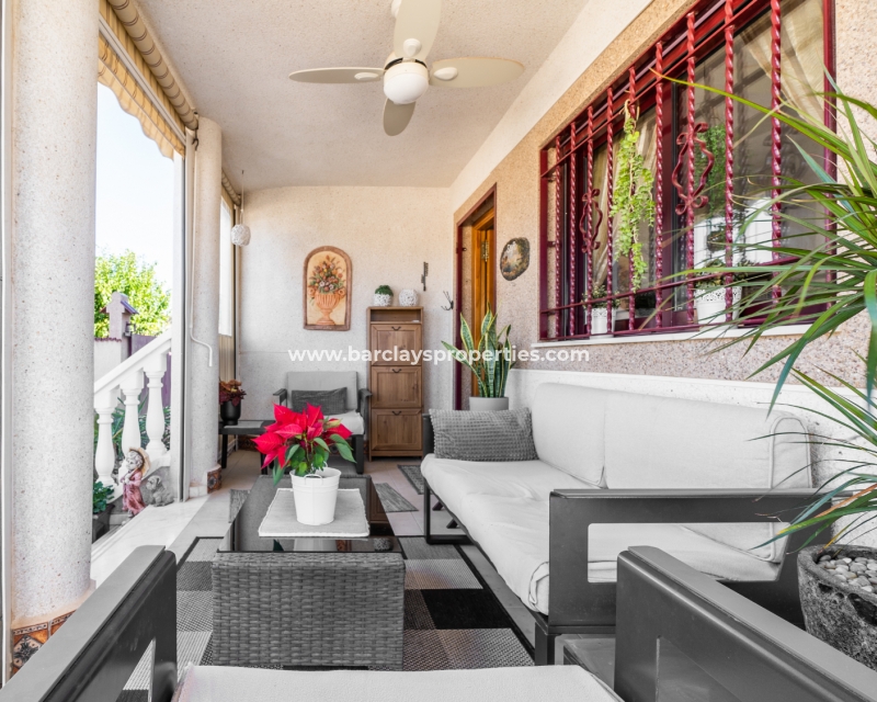 Wederverkoop - Vrijstaande Villa - Urb. La Marina