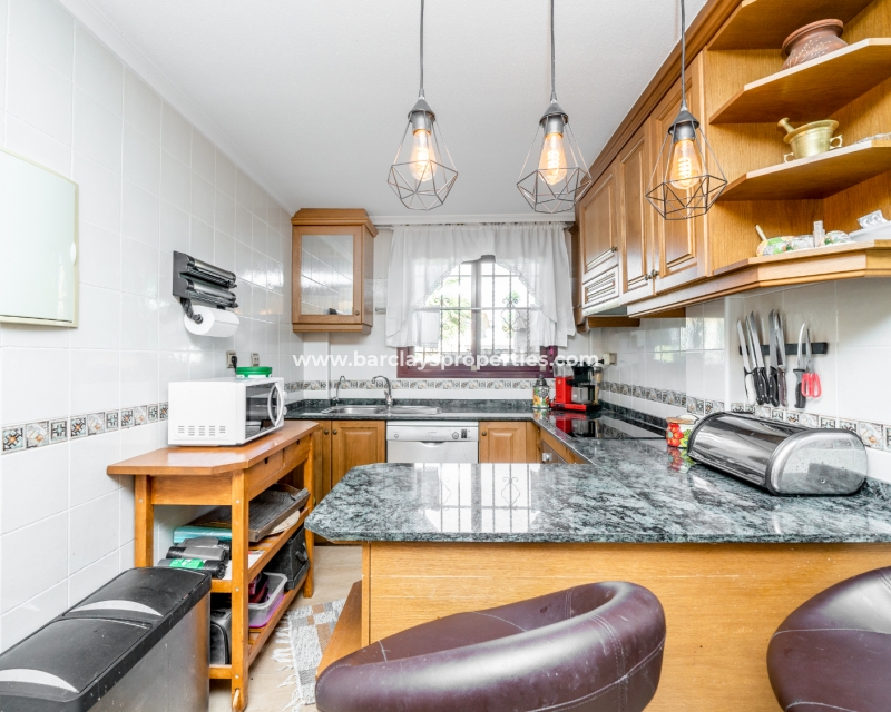 Wederverkoop - Vrijstaande Villa - Urb. La Marina