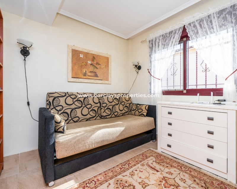 Wederverkoop - Vrijstaande Villa - Urb. La Marina