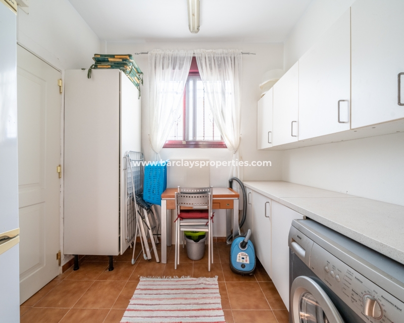 Wederverkoop - Vrijstaande Villa - Urb. La Marina