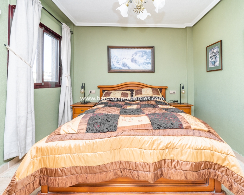 Wederverkoop - Vrijstaande Villa - Urb. La Marina