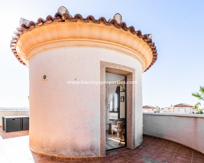 Wederverkoop - Vrijstaande Villa - Urb. La Marina