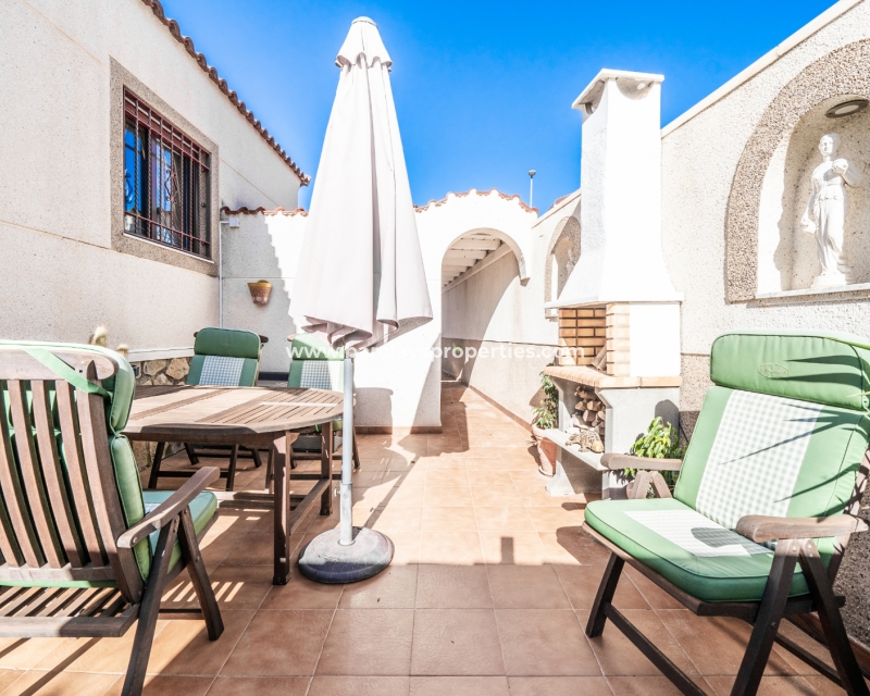 Wederverkoop - Vrijstaande Villa - Urb. La Marina