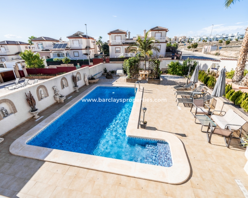 Wederverkoop - Vrijstaande Villa - Urb. La Marina