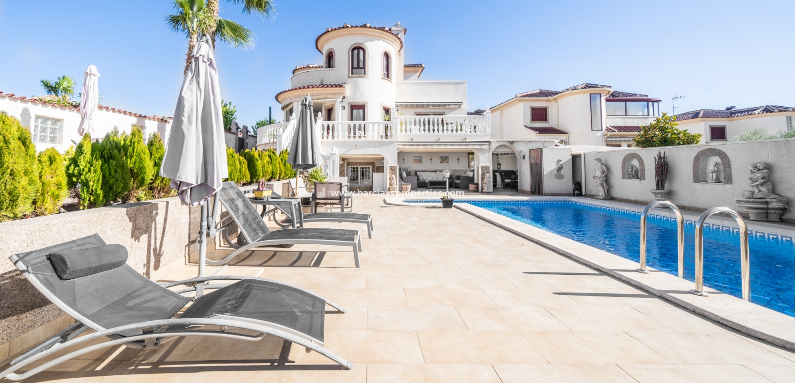 Wederverkoop - Vrijstaande Villa - Urb. La Marina