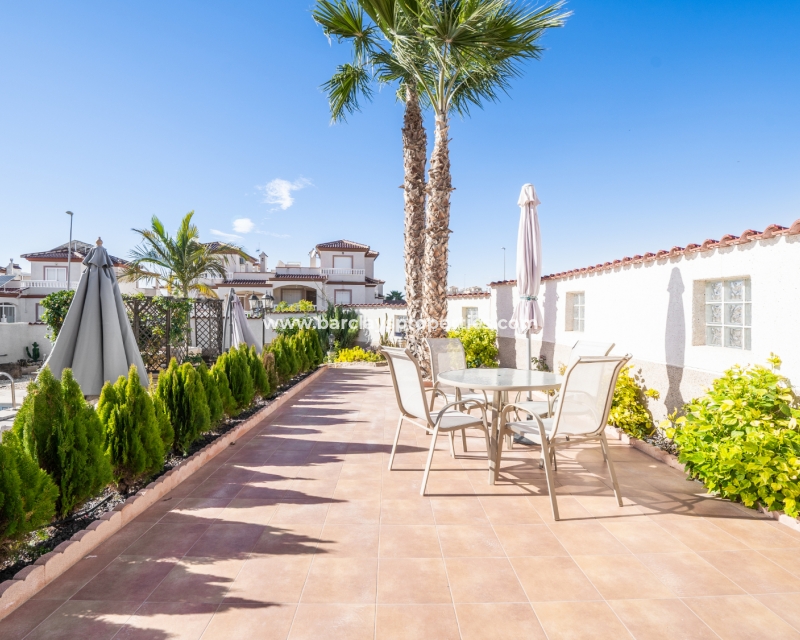 Wederverkoop - Vrijstaande Villa - Urb. La Marina