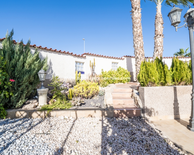 Wederverkoop - Vrijstaande Villa - Urb. La Marina