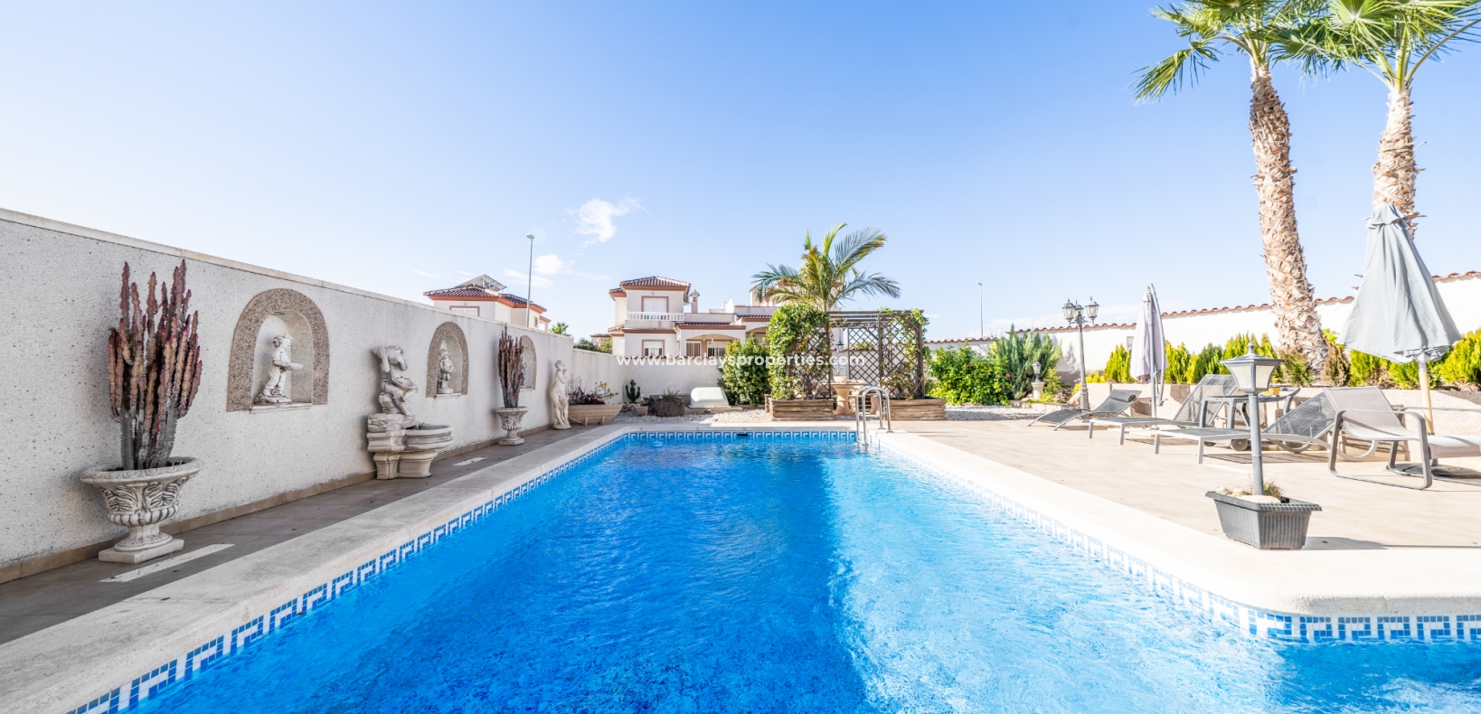 Wederverkoop - Vrijstaande Villa - Urb. La Marina