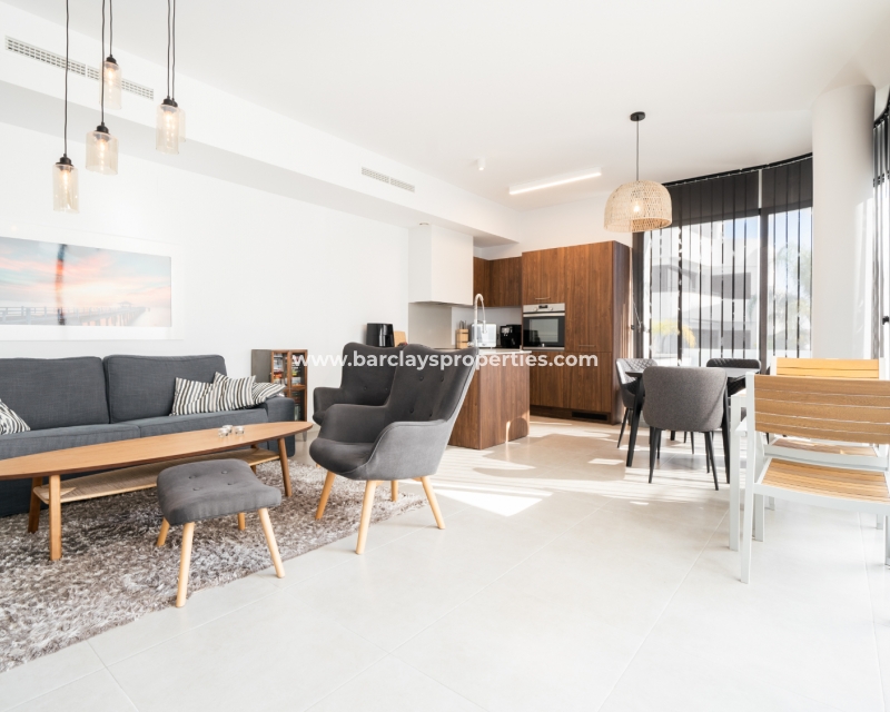 Wederverkoop - Vrijstaande Villa - Urb. La Marina