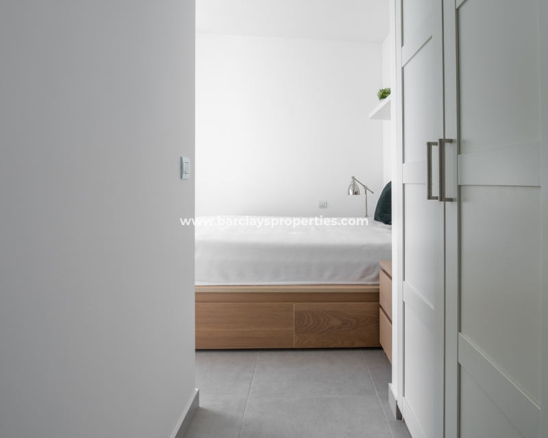 Wederverkoop - Vrijstaande Villa - Urb. La Marina