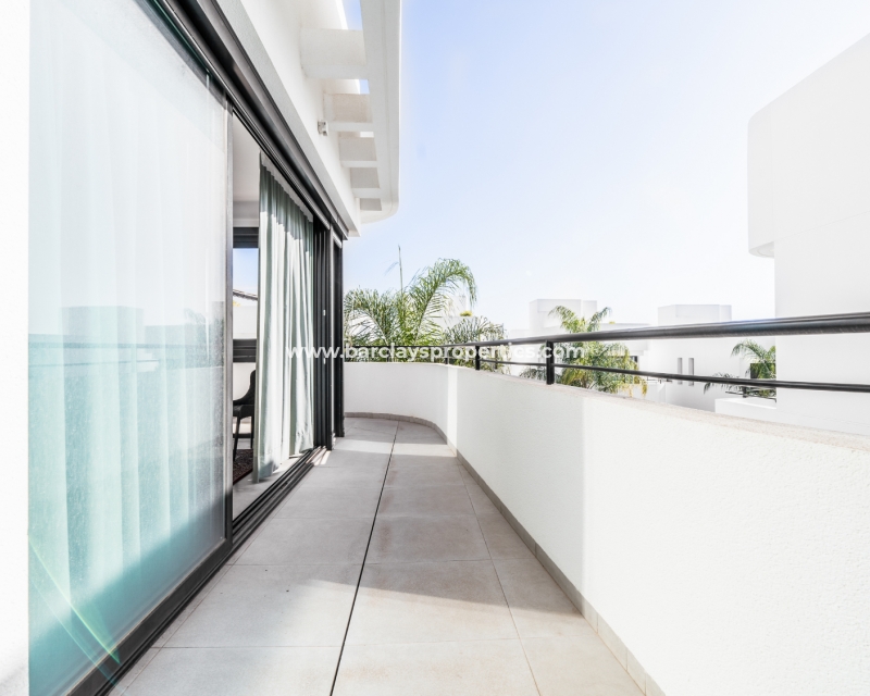 Wederverkoop - Vrijstaande Villa - Urb. La Marina