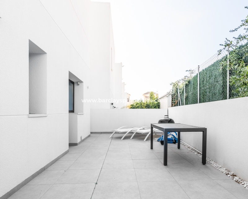 Wederverkoop - Vrijstaande Villa - Urb. La Marina