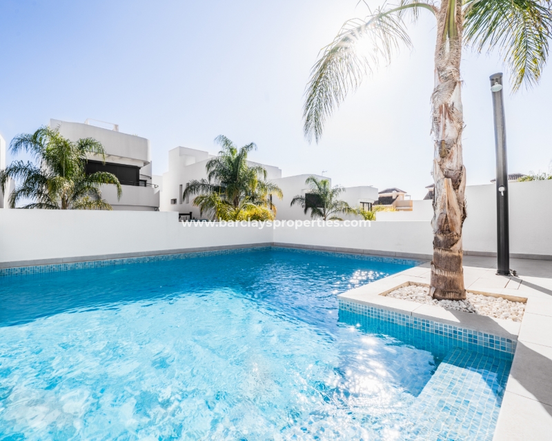 Wederverkoop - Vrijstaande Villa - Urb. La Marina