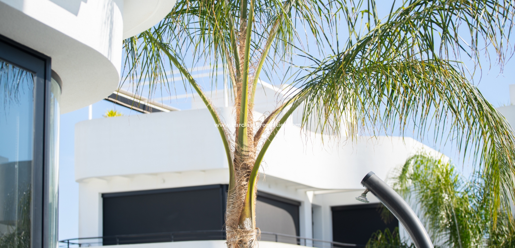 Wederverkoop - Vrijstaande Villa - Urb. La Marina