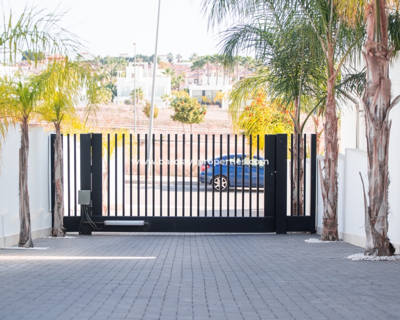 Wederverkoop - Vrijstaande Villa - Urb. La Marina