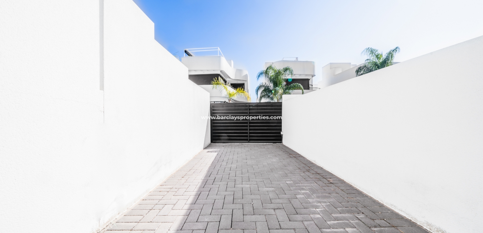 Wederverkoop - Vrijstaande Villa - Urb. La Marina