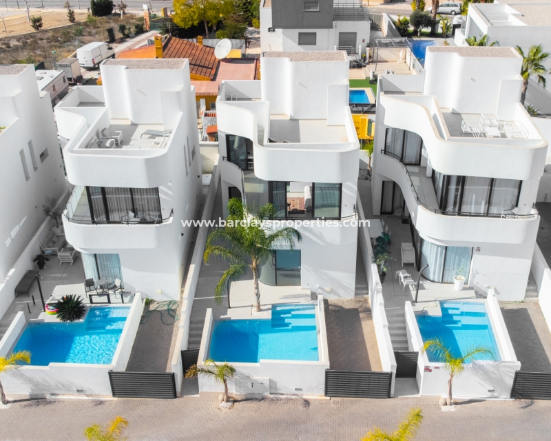 Wederverkoop - Vrijstaande Villa - Urb. La Marina