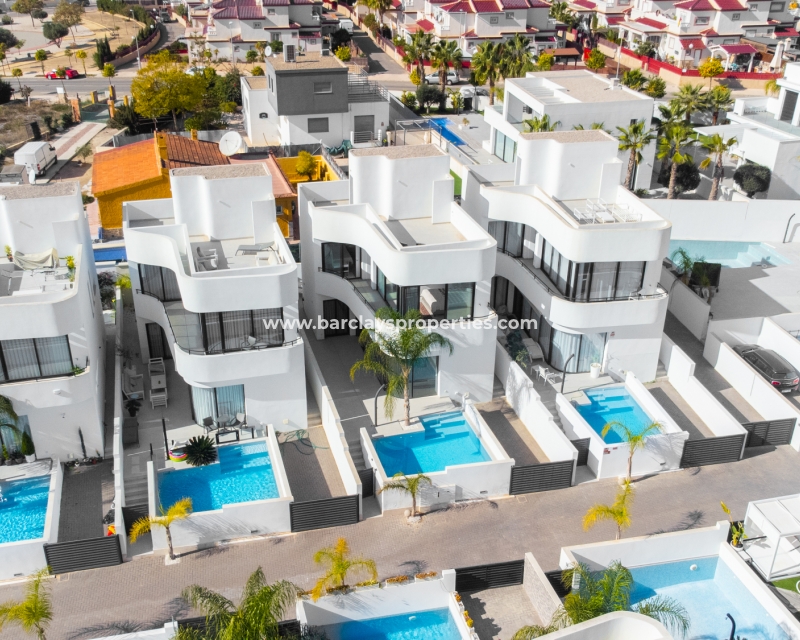 Wederverkoop - Vrijstaande Villa - Urb. La Marina