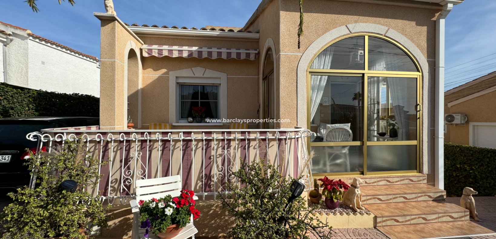 Wederverkoop - Vrijstaande Villa - Urb. La Marina