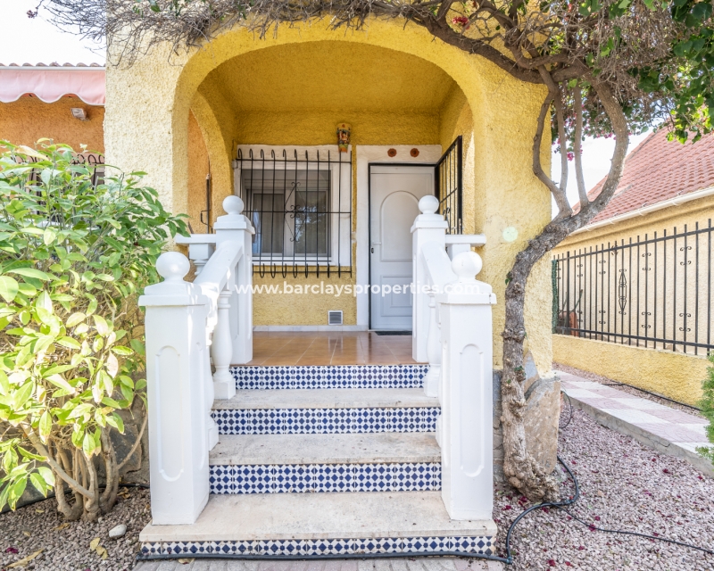 Wederverkoop - Vrijstaande Villa - Urb. La Marina