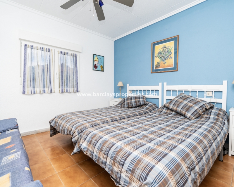 Wederverkoop - Vrijstaande Villa - Urb. La Marina