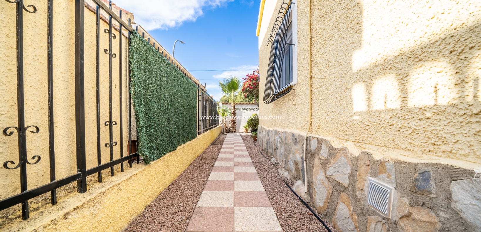 Wederverkoop - Vrijstaande Villa - Urb. La Marina