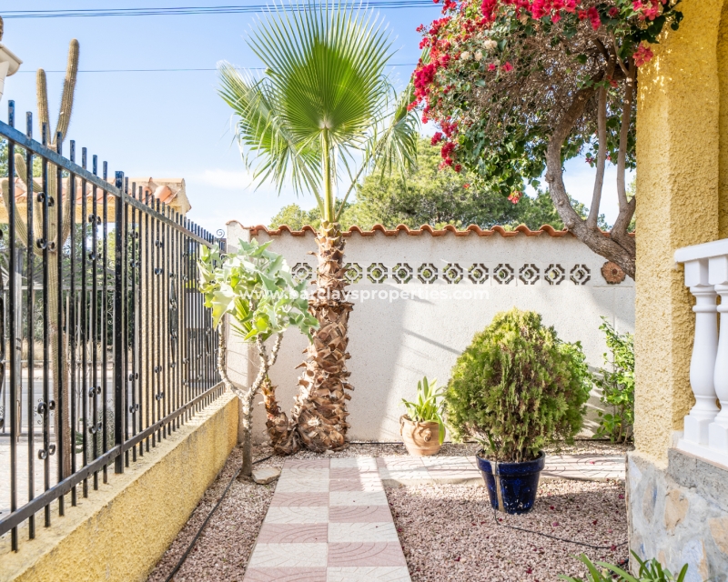 Wederverkoop - Vrijstaande Villa - Urb. La Marina