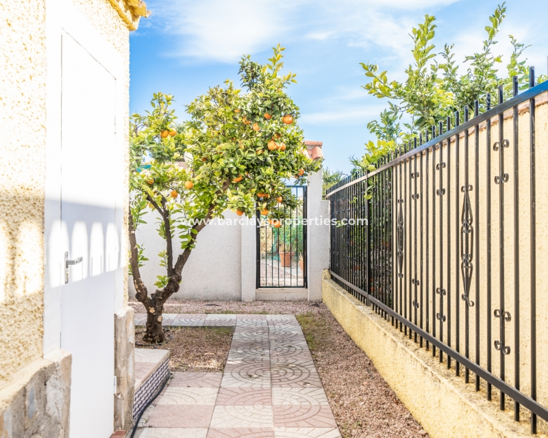 Wederverkoop - Vrijstaande Villa - Urb. La Marina