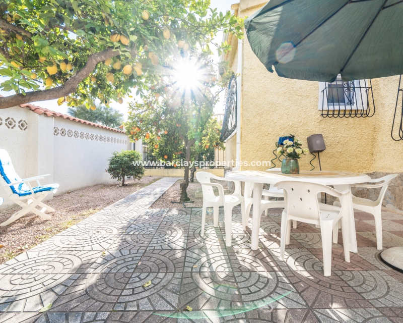 Wederverkoop - Vrijstaande Villa - Urb. La Marina