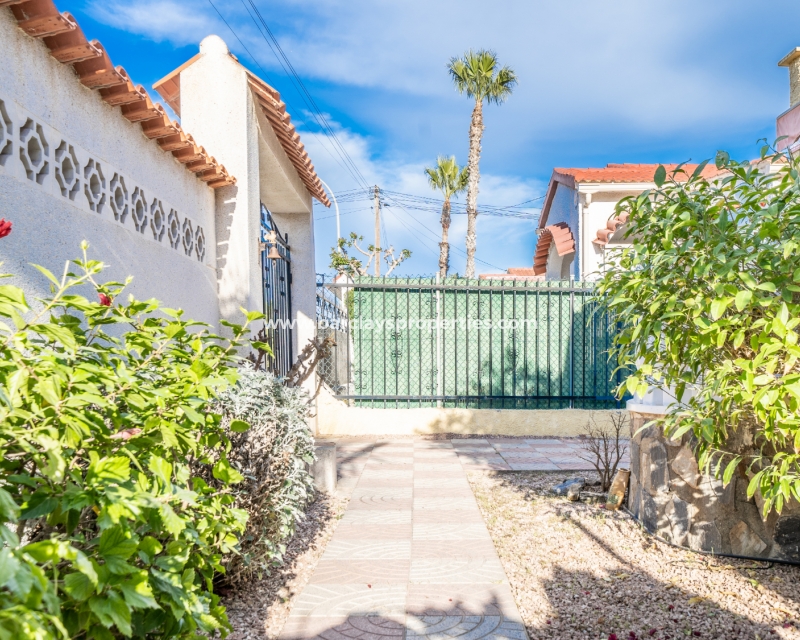 Wederverkoop - Vrijstaande Villa - Urb. La Marina