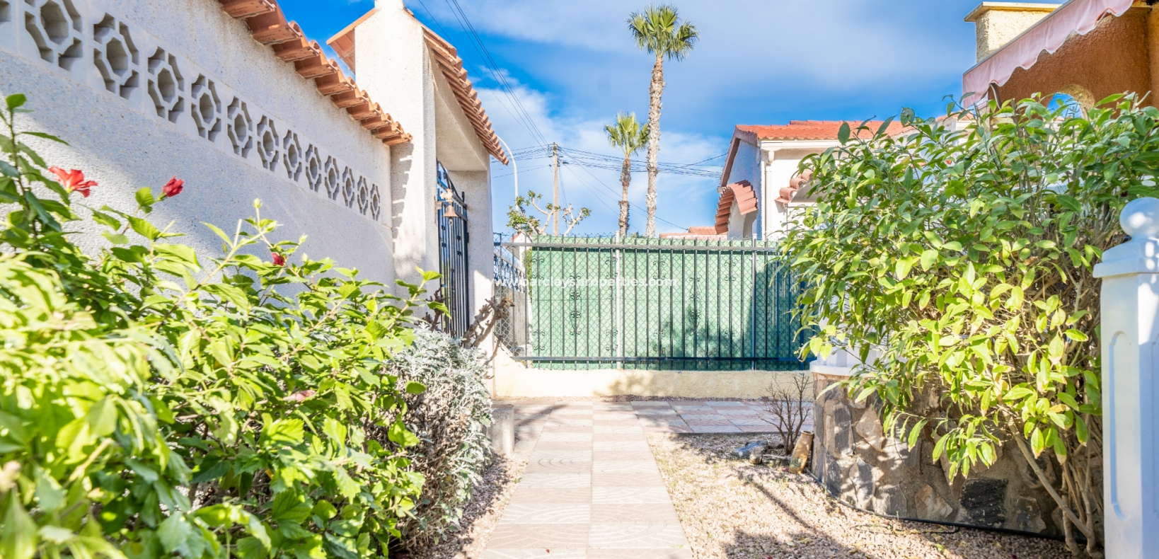 Wederverkoop - Vrijstaande Villa - Urb. La Marina