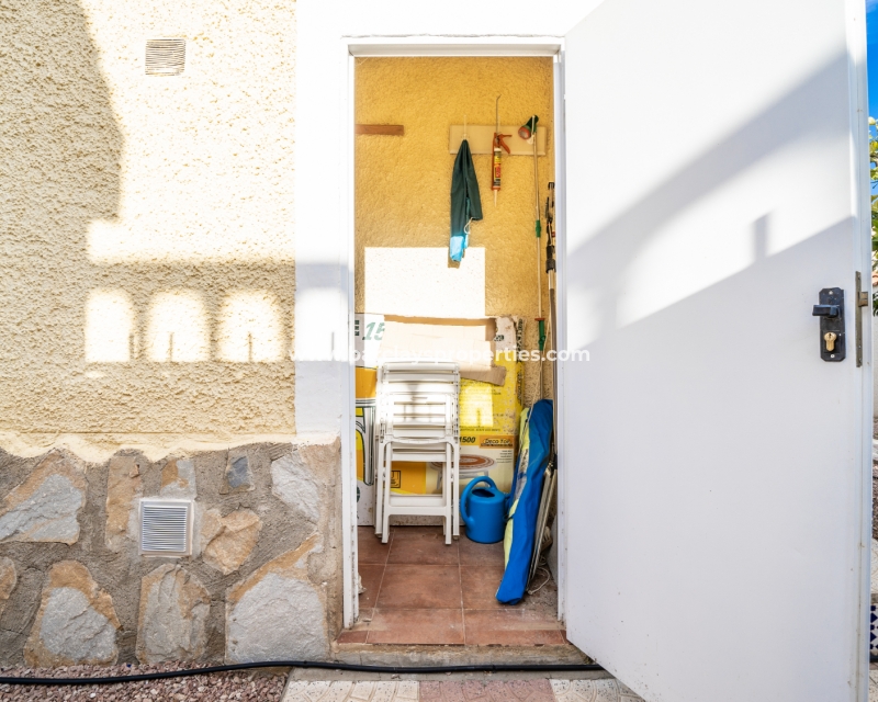 Wederverkoop - Vrijstaande Villa - Urb. La Marina