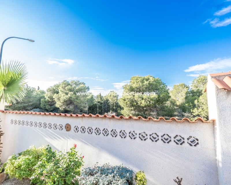 Wederverkoop - Vrijstaande Villa - Urb. La Marina